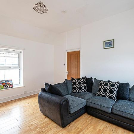 Two Bedroom Holiday Apartment Colwyn Bay Exterior foto