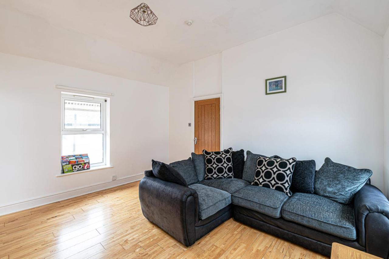 Two Bedroom Holiday Apartment Colwyn Bay Exterior foto