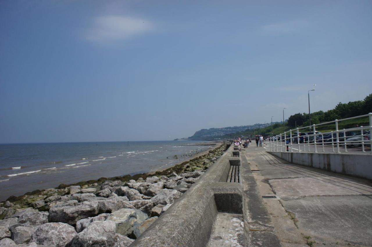 Two Bedroom Holiday Apartment Colwyn Bay Exterior foto